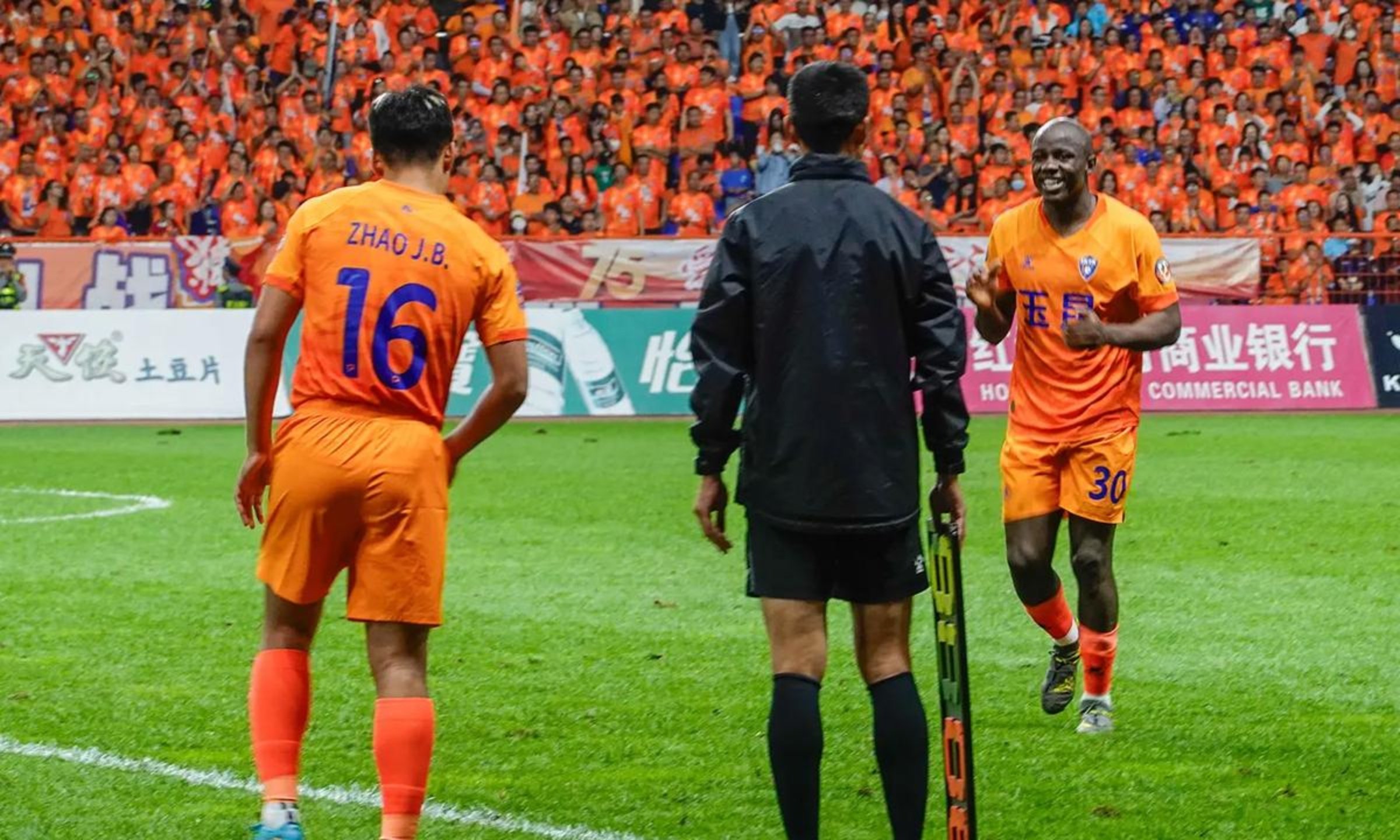 爱游戏入口-国际比赛日突围战来临，广东宏远围绕法甲内部沟通，信心回归，控场能力受关注的简单介绍-爱游戏入口